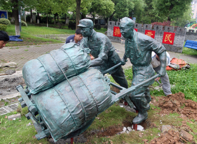 �~���� �Ͼ����܏S �������