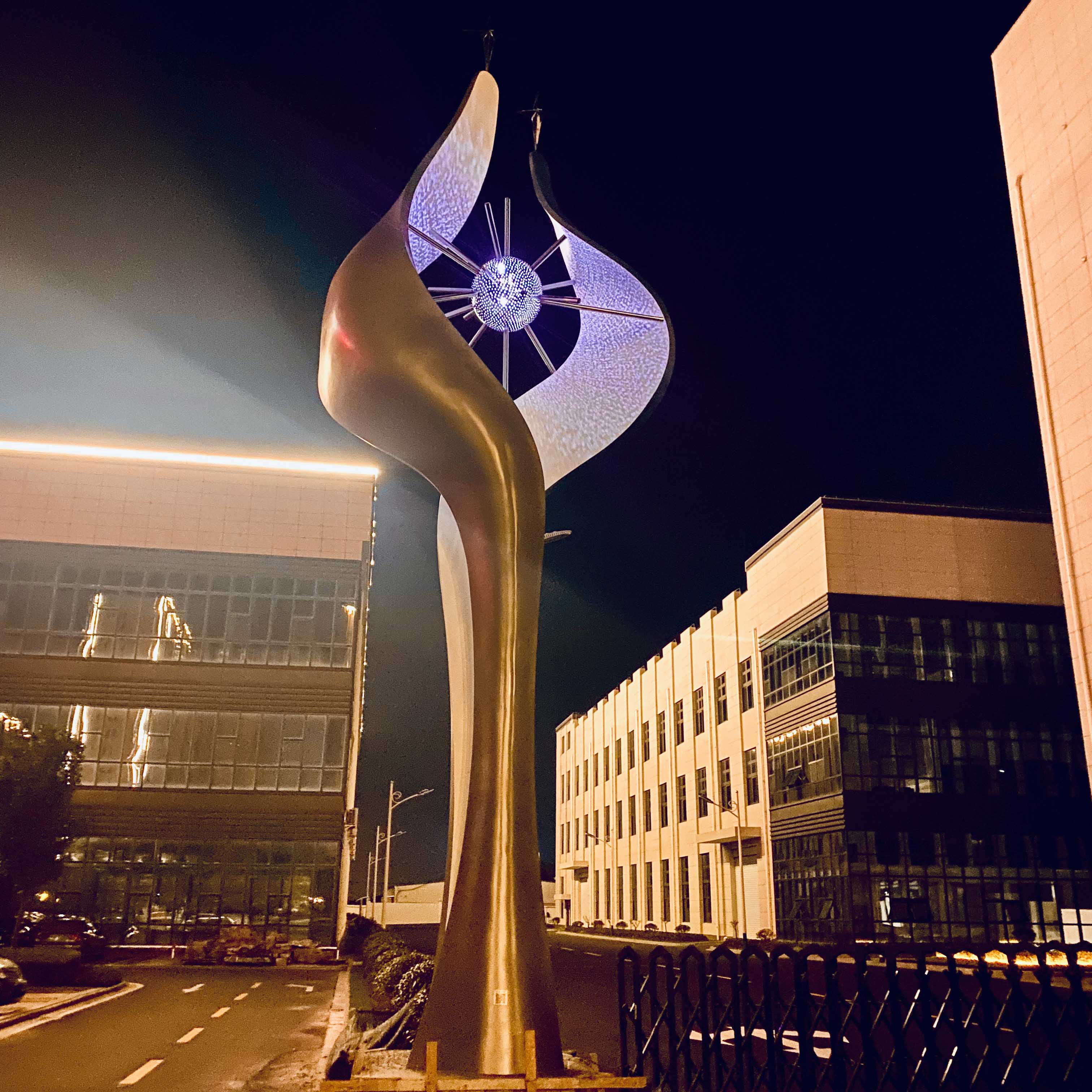 �Ͼ����P䓵���