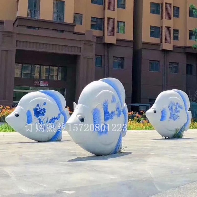 ���P��~(y��)����